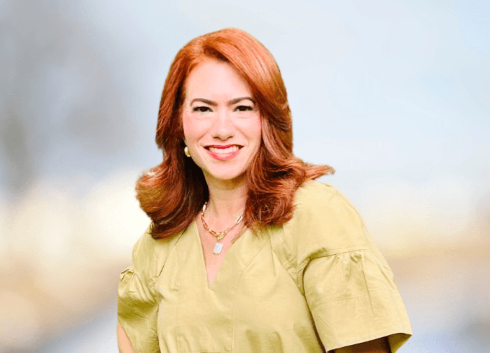 Annette Acosta headshot