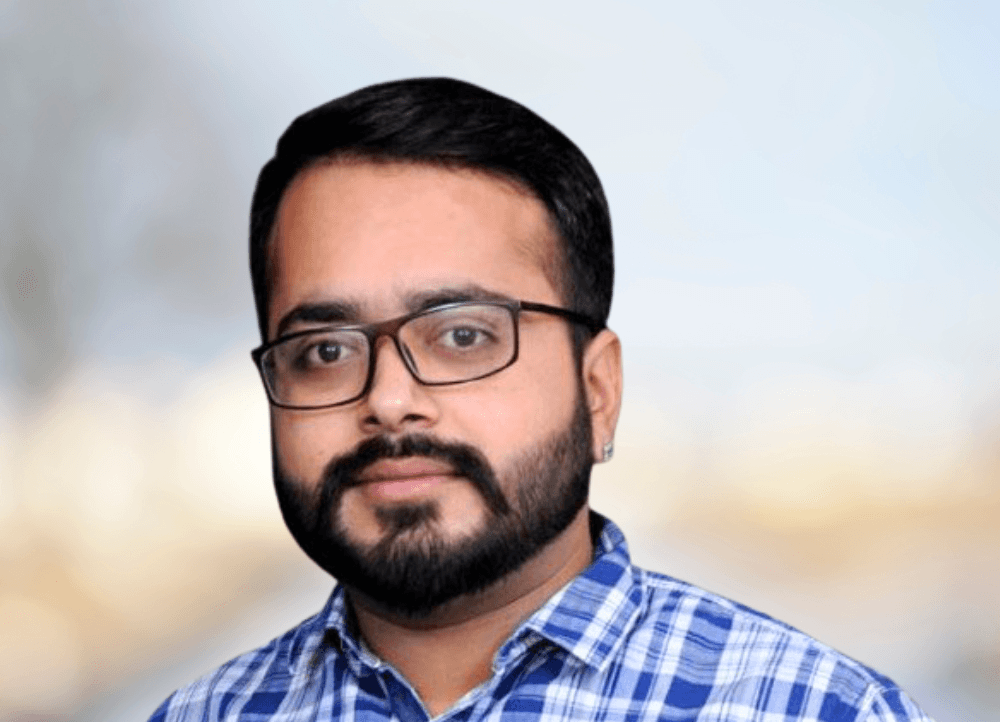 Anuj Thakur headshot