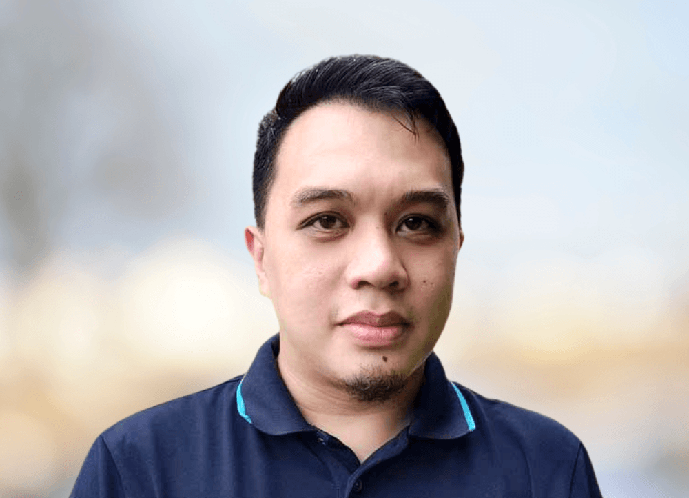 Aphone Agawin headshot