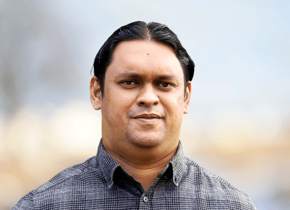 Asif Baksh headshot