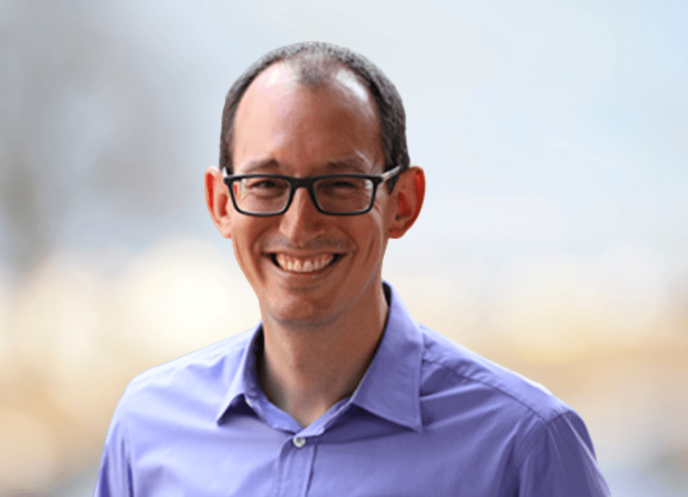 Bjoern Heyer headshot