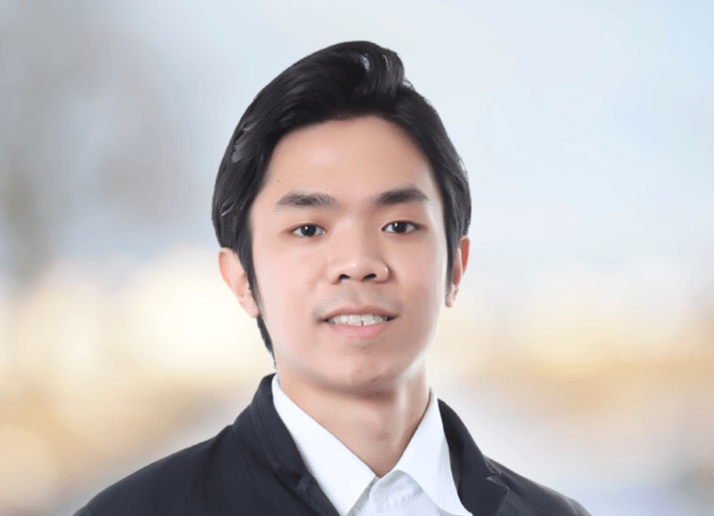 Jonas Dizon headshot