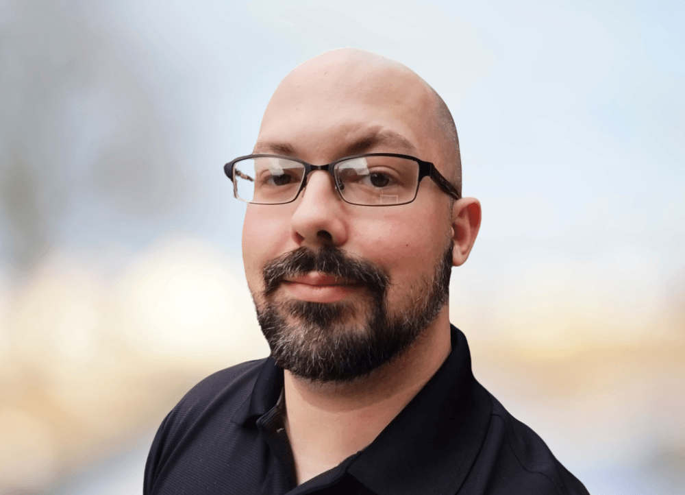 Zach Albrektsen headshot
